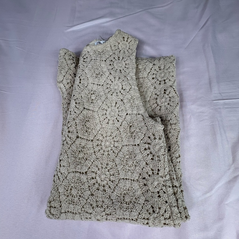 Zara Beige Floral Lace Blouse - Picture 8 of 9
